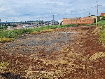 TERRENO A VENDA