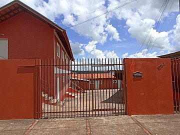 A VENDA- IMOVEL COM 9 KITNETES - RESIDENCIAL DAS FLORES