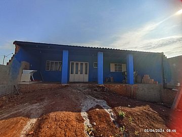 TERRENO COM ED�CULA A VENDA